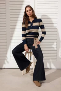 TRENDYOLMİLLA Navy Blue Glitter Thread Detailed Striped Polo Shirt Collar Knitwear Blouse - Image 2