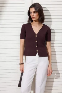 TRENDYOLMİLLA Brown Button Detailed V-neck Knitwear Blouse - Image 2