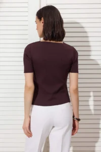 TRENDYOLMİLLA Brown Button Detailed V-neck Knitwear Blouse - Image 4