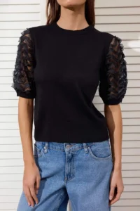 TRENDYOLMİLLA Black Tulle Detailed Crew Neck Knitwear Blouse - Image 3