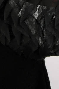 TRENDYOLMİLLA Black Tulle Detailed Crew Neck Knitwear Blouse - Image 6