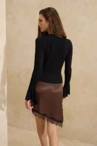 TRENDYOLMİLLA Black Fitted/Body-Fitting Long Sleeve with flywheel/Frilly Soft Knitting Blouse - Image 4
