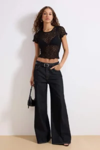 TRENDYOLMİLLA Black Fitted Short Sleeve Accessory Detailed Lace Knitting Blouse - Image 2