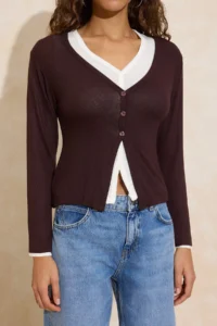 TRENDYOLMİLLA Brown 2 Sets Set Fitted V-neck buttoned Soft Knitting Blouse - Image 3