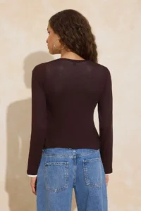 TRENDYOLMİLLA Brown 2 Sets Set Fitted V-neck buttoned Soft Knitting Blouse - Image 4