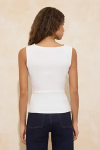 TRENDYOLMİLLA Ecru Fitted/Body-Shoulder Neck with flywheel/Frilly Soft Knitting Blouse - Image 4