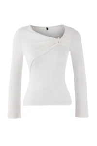 TRENDYOLMİLLA Ecru Fitted Asymmetric Collar Accessory Detailed Soft Knitting Blouse - Image 5