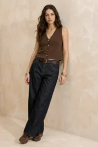 TRENDYOLMİLLA Brown Fitted/Body-Fitting V-neck buttoned Sleeveless interlock Knitting Blouse - Image 2