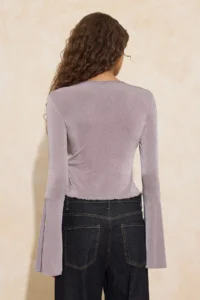 TRENDYOLMİLLA Stone Fitted V-neck Long Sleeve Binding Detailed Buzzy Knitting Blouse - Image 4