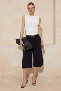 TRENDYOLMİLLA Ecru Fitted Sleeveless Shirred textured Knitting Blouse - Image 2