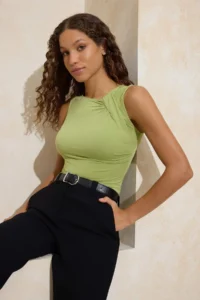 TRENDYOLMİLLA Oil Green Fitted Sleeveless Shirred Flexible Knitting Blouse