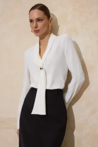 TRENDYOLMİLLA White Accessory and Scarf Detailed Weaving Blouse