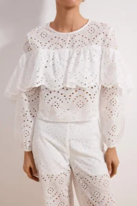 TRENDYOLMİLLA White Frilly Wide Pattern Weaving embroidery Blouse - Image 3