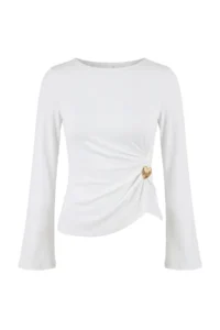 TRENDYOLMİLLA Ecru Fitted Boat Neck Accessory Detailed Soft Knitting Blouse - Image 5