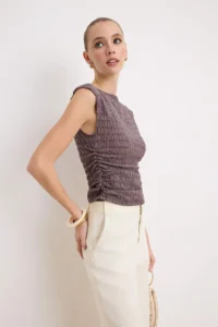 TRENDYOLMİLLA Light Brown Fitted Boat Neck Sleeveless Shirred textured Knitting Blouse - Image 2