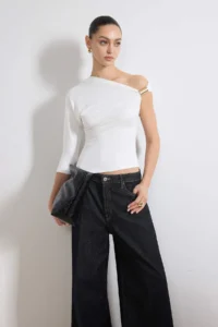 TRENDYOLMİLLA Ecru Fitted Asymmetric Collar Three Quarter Accessory Detailed Flexible Knitting Blouse - Image 2