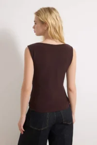 TRENDYOLMİLLA Brown Fitted Off-Shoulder Neck Accessory Detailed Flexible Knitting Blouse - Image 4