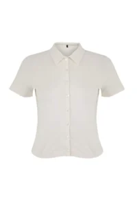 TRENDYOLMİLLA Wardrobe Essentials-Ecru Fitted buttoned Short Sleeve Crop Flexible Knitting Blouse