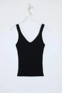 TRENDYOLMİLLA Limited Edition Black V-neck Knitwear Thin Blouse - Image 6