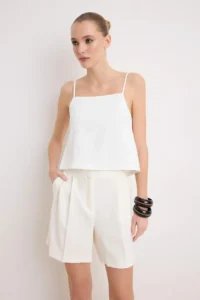 TRENDYOLMİLLA White Lined Weaving Blouse with Button Detail on the Back  Weaving Blouse - Image 3