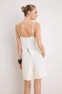 TRENDYOLMİLLA White Lined Weaving Blouse with Button Detail on the Back  Weaving Blouse - Image 5