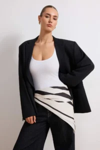 Trendyolmilla Black Striped Satin Shawl Blouse Suitable for Different Uses - Image 2