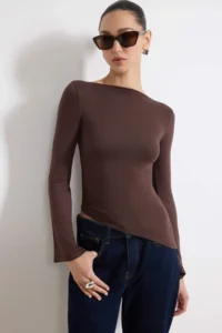 TRENDYOLMİLLA Brown Fitted Boat Neck Long Sleeve Soft Knitting Blouse