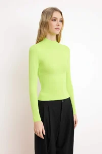 TRENDYOLMİLLA Peanut Green Dog collar Plain Long Sleeve Flexible Knitting Blouse - Image 4