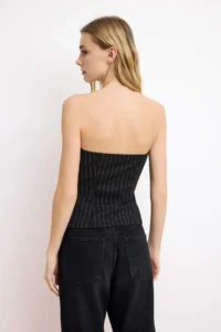 TRENDYOLMİLLA Black Fitted Strapless buttoned Sleeveless interlock Knitting Blouse - Image 4