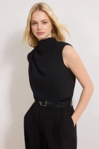 TRENDYOLMİLLA Black Off-Shoulder Neck Chic Weaving Crepe Blouse