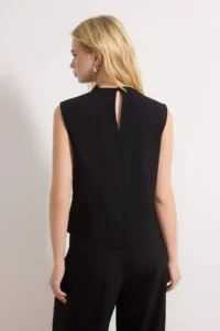TRENDYOLMİLLA Black Off-Shoulder Neck Chic Weaving Crepe Blouse - Image 4