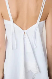 TRENDYOLMİLLA White Size Weaving Blouse with Adjustable Back Embroidery Detail - Image 4
