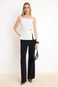TRENDYOLMİLLA Ecru Fitted Square Neck Sleeveless Accessory Detailed Scuba Crepe Knitting Blouse - Image 2