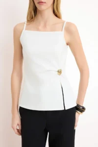 TRENDYOLMİLLA Ecru Fitted Square Neck Sleeveless Accessory Detailed Scuba Crepe Knitting Blouse - Image 3
