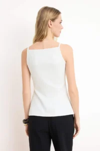 TRENDYOLMİLLA Ecru Fitted Square Neck Sleeveless Accessory Detailed Scuba Crepe Knitting Blouse - Image 4