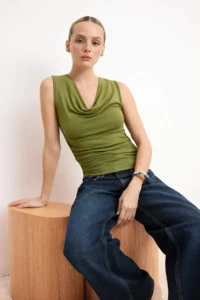 TRENDYOLMİLLA Khaki Fitted Off-Shoulder Neck Sleeveless Soft Knitting Blouse