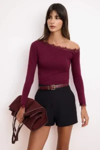 TRENDYOLMİLLA Burgundy Fitted Asymmetric Collar Long Sleeve Lace Detailed Tulle Knitting Blouse
