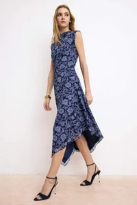 TRENDYOLMİLLA Multicolored Printed Boat Neck Sleeveless Shirred Maxi Tulle Knitting Dress - Image 2