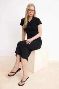 TRENDYOLMİLLA Black bodycon Polo Shirt Collar Moon Arm Short Sleeve Midi Ribbed Flexible Knitting Dress - Image 2