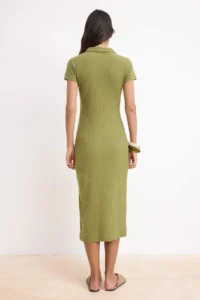 TRENDYOLMİLLA Oil Green Fitted Polo Shirt Collar Short Sleeve Midi Ribbed Flexible Knitting Dress - Image 4