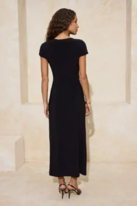 TRENDYOLMİLLA Black A-Kesim/Life Form Off-Shoulder Neck Accessory Detailed Maxi Flexible Knitting Dress - Image 4