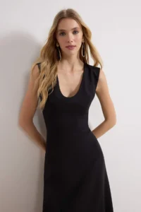 TRENDYOLMİLLA Black Derin Dekolteli Midi Weaving Dress - Image 2