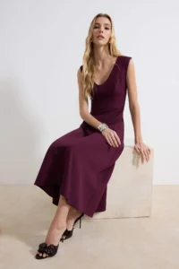 TRENDYOLMİLLA Plum Derin Dekolteli Midi Weaving Dress - Image 2