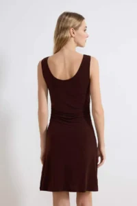 TRENDYOLMİLLA Brown bodycon Asymmetric Yaka Sleeveless Accessory Detailed Maxi Flexible Knitting Dress - Image 4