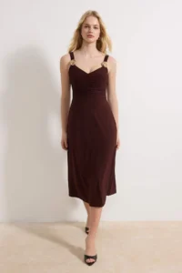 TRENDYOLMİLLA Brown bodycon Heart Yaka Thick Sleeveless Sleeveless Accessory Detailed Flexible Knitting Dress - Image 2