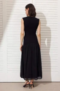 TRENDYOLMİLLA Black Midi Knitwear Weaving Skirt Detailed Dress - Image 4