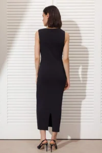 TRENDYOLMİLLA Black Midi Knitwear Special Thread Stone Embroidered Cut Out Detailed Dress - Image 4