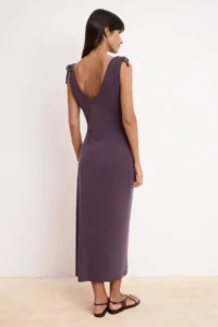 TRENDYOLMİLLA Plum bodycon V-neck Sleeveless Binding Detailed Modal Knitting Dress - Image 4