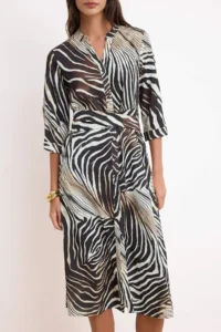 TRENDYOLMİLLA Black Belted animals pattern Maxi Weaving Dress - Image 3