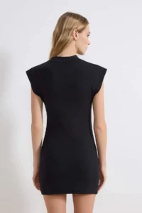 TRENDYOLMİLLA Black bodycon Short Sleeve Flexible Knitting Dress - Image 4